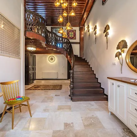 1903 Evi Villa *